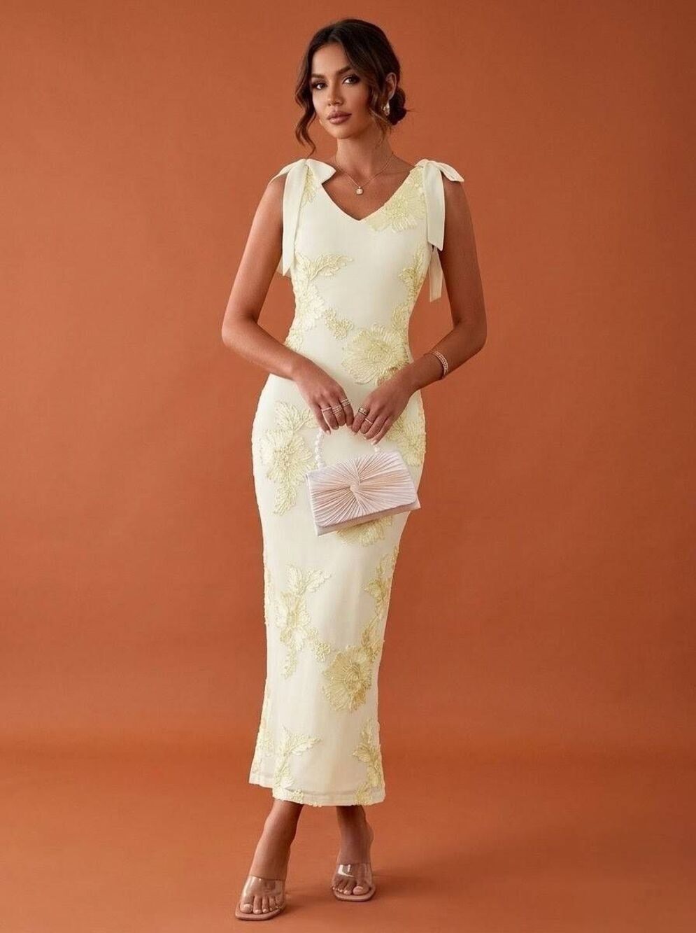 💬☔️🔸️NWT Yellow Embroidered Floral Mesh Overlay Sleeveless Dress Medium